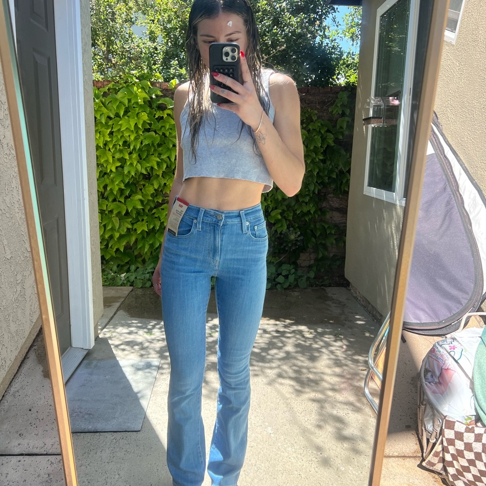 Levi jeans